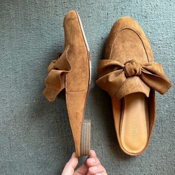 American Eagle Brown Bow Tie Mules Size 8 - Picture 3 of 3